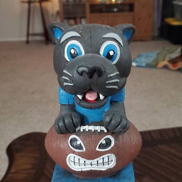 COLLECTIBLE CAROLINA PANTHERS WOODEN TIKI STATUE - Picture 6 of 8